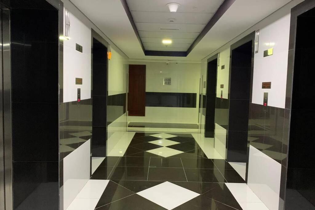 Cozy 2Bhk Near To Dmcc Metro Station -505 Apartment Dubai Ngoại thất bức ảnh