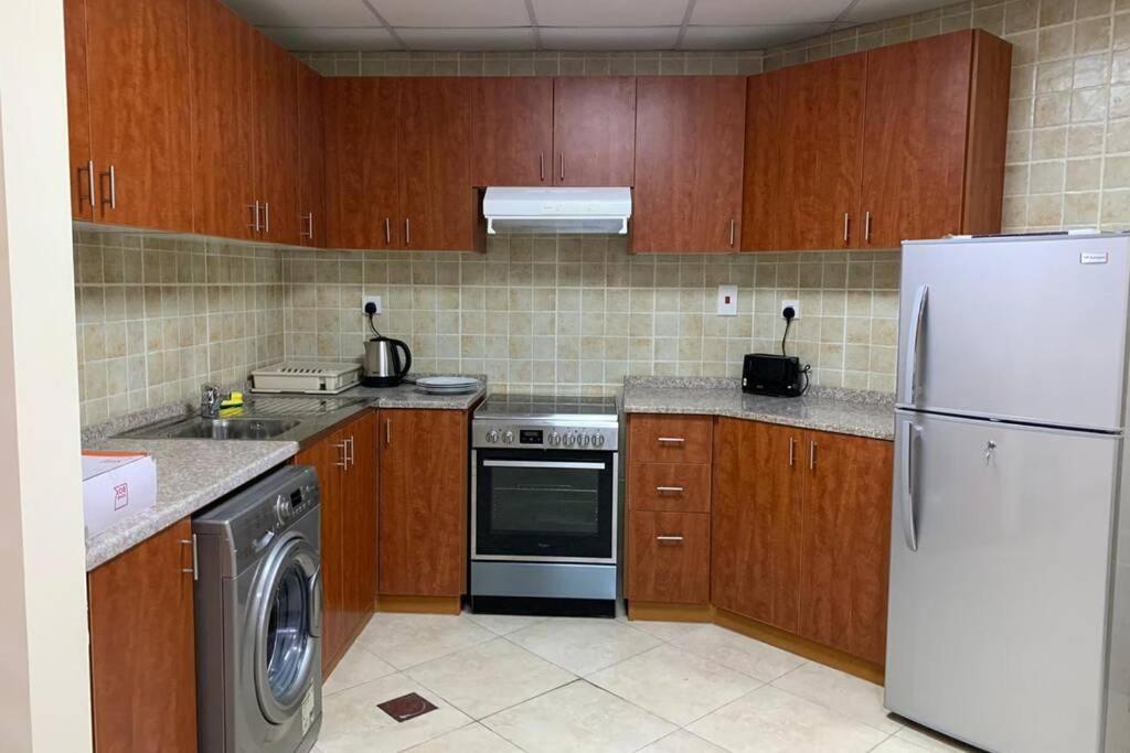 Cozy 2Bhk Near To Dmcc Metro Station -505 Apartment Dubai Ngoại thất bức ảnh